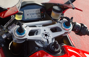 Ducati_1299_Panigale_S_-_03