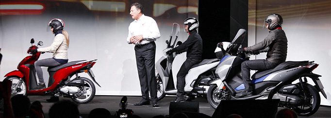 Die populären Roller von Honda - Vision100, SH125i und Forza 125