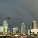 California - Januar 2016  Selten regnet es in Kalifornien. Tja, gerade als ich das erste Mal auf großer Reise bin, muss der Himmel seine Schleusen öffnen. Dafür gab´s aber auch einen wunderschönen Blick auf die Skyline von San Diego.