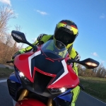Honda CBR1000RR-R Landstrasse - 11