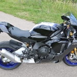 Yamaha YZF R1M - 09