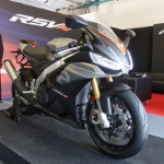 Aprilia RSV4 1100 Factory - 33