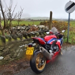 Metzeler Roadtec02 IoM 2024 - 25
