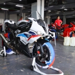 Bridgestone Racing Battlax V03 - 22