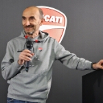 Ducati Hypermotard V2 - 01