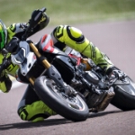 Ducati Hypermotard V2 - 18