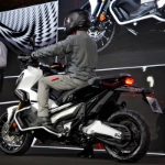 031 EICMA Honda X-ADV - 02
