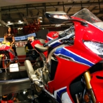 192 EICMA Honda Fireblade - 01